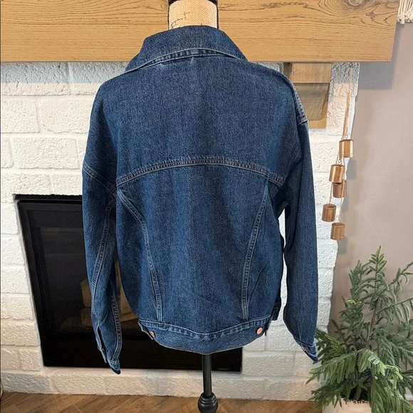 🆕 Levi's Women's 90’s Trucker Blue Denim Jacket - Picture 2 of 4